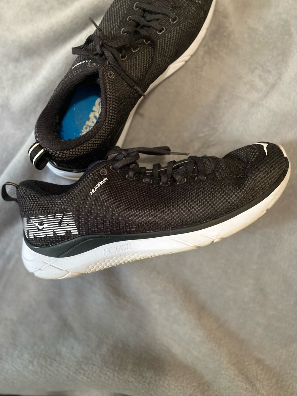 HOKA One One Hupana Women’s 10.5 Running Shoes Black White Athletic Sneakers
